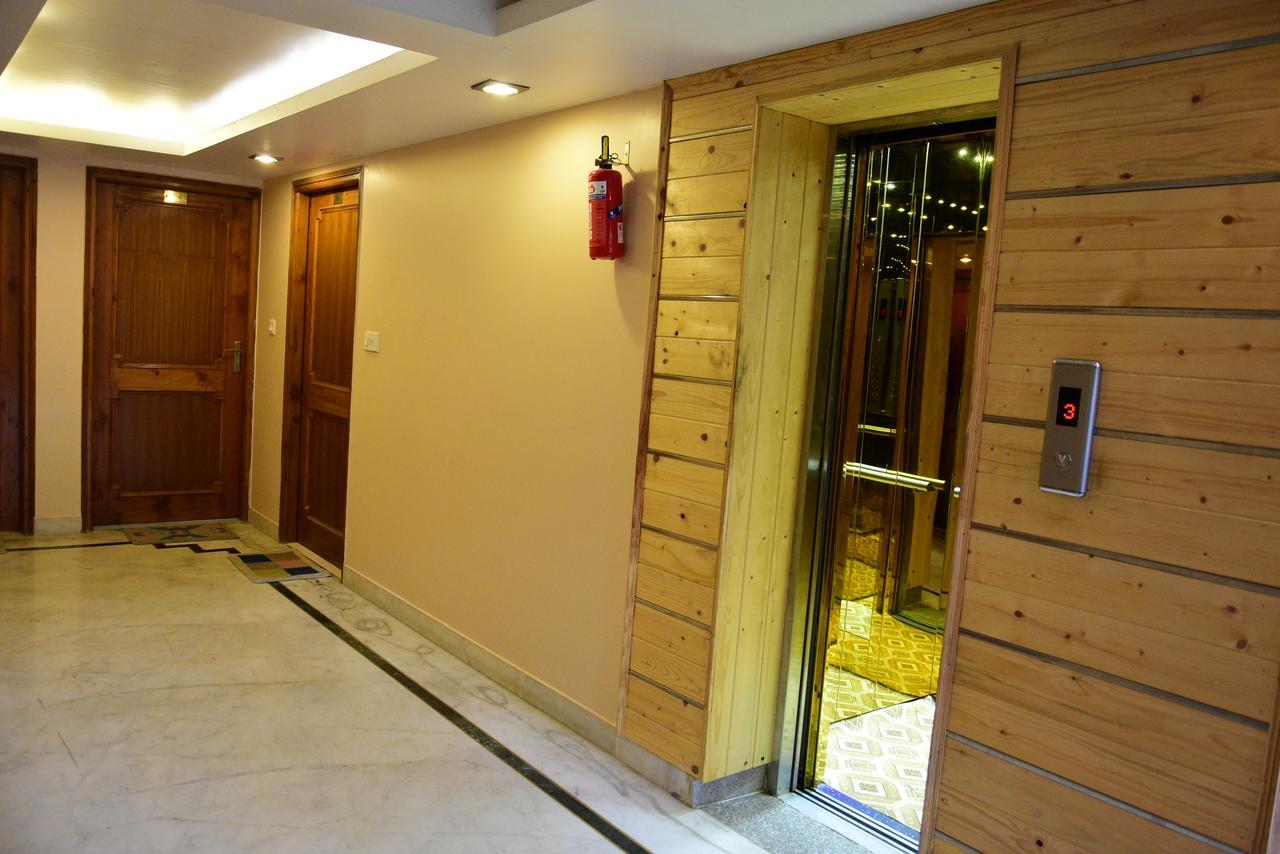 Hotel Park Paradise Manali 马拉里 外观 照片